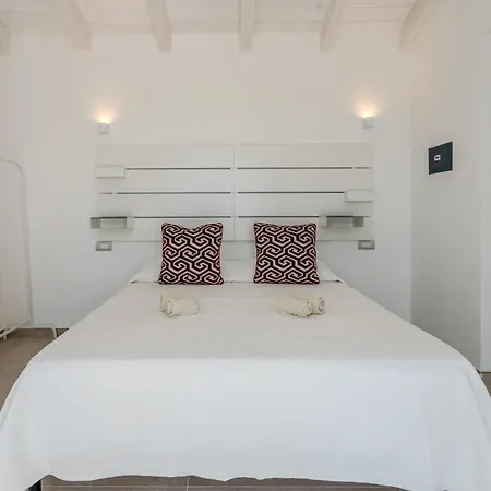 Deg Vista Mare Puntaldia Villa